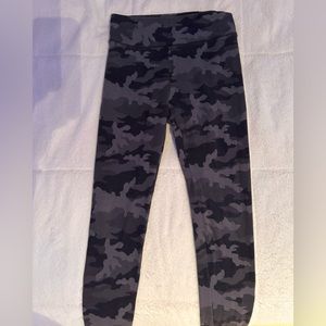 Small camo leggings